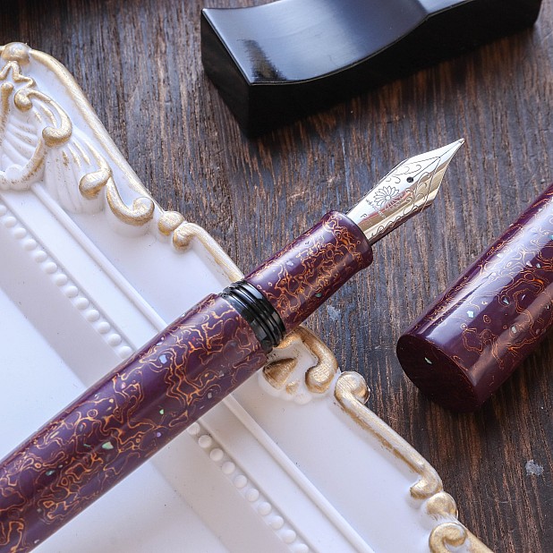 Wancher Sekai Saihi Urushi Murasaki-age Raden Reservoarpenna