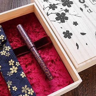 Wancher Sekai Saihi Urushi Murasaki-age Original Vulpen