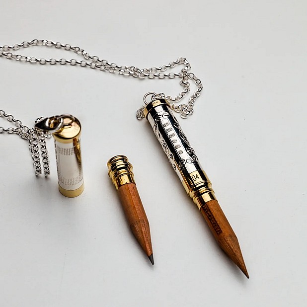 Yard O Led Piccadilly Necklace Barley Pattern Portamina