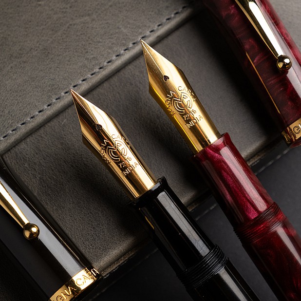 Magna Carta Mag 1000 Red GT Fountain Pen