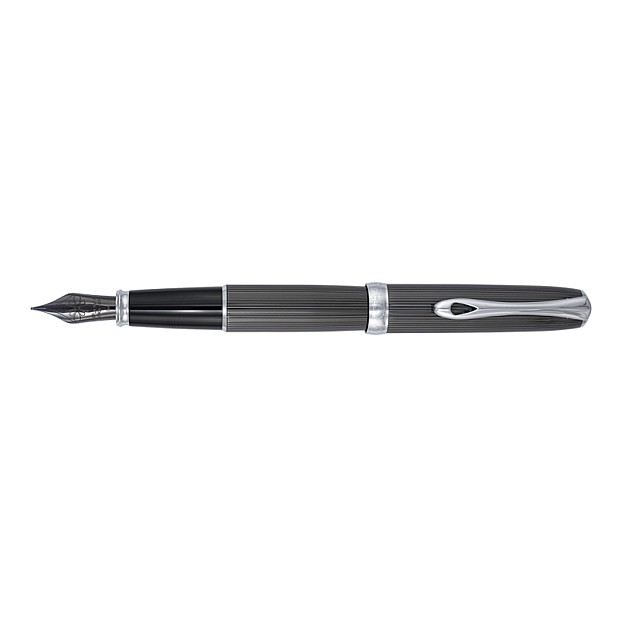 Diplomat Excellence A Guilloche PVD Black/Chrome Fountain pen