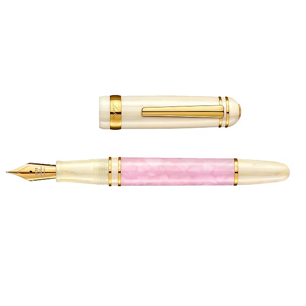Laban 325 Sakura Pink GT Fountain pen