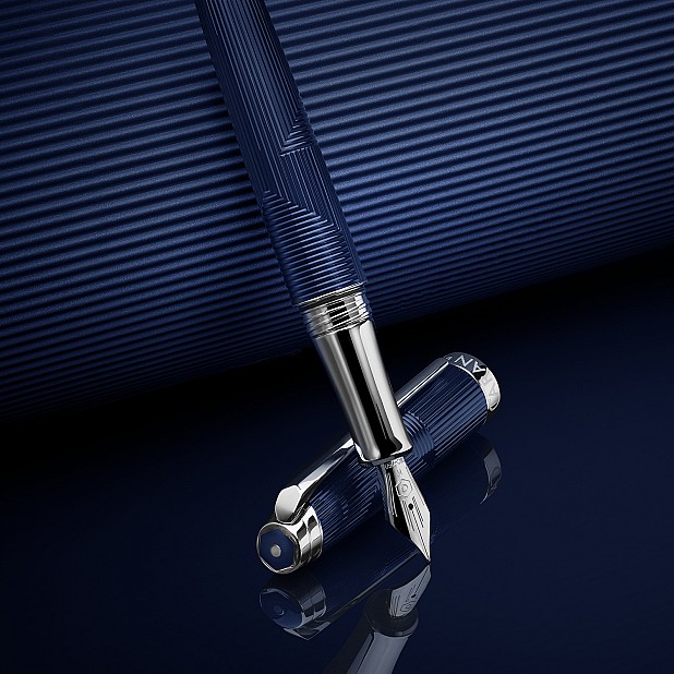 Caran d'Ache Léman Bleu Marin reservoarpenna