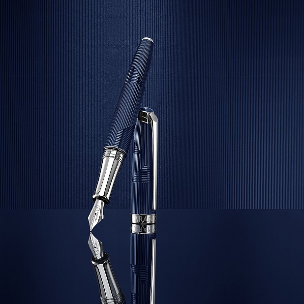 Caran d'Ache Léman Bleu Marin reservoarpenna