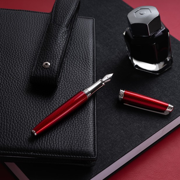 Caneta de tinta permanente Caran d'Ache Léman Rouge Carmin