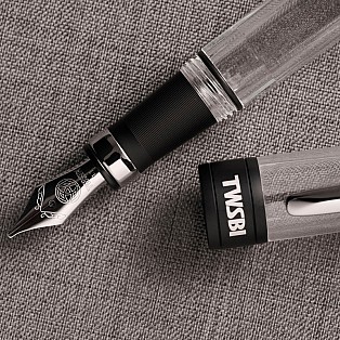 Caneta de tinta preta TWSBI Diamond 580 AL R