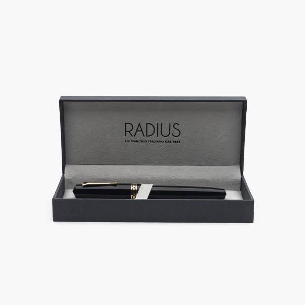 Radius Settimo Nero Essenza Lucido ST Reservoarpenna