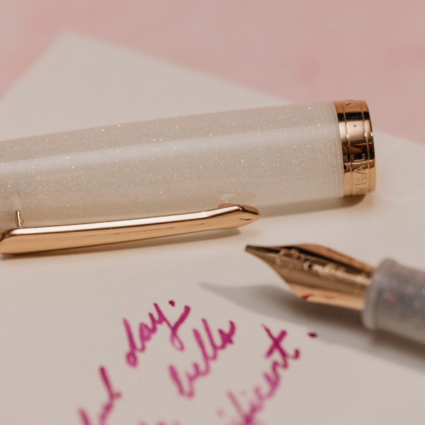 Pluma Estilográfica Nahvalur Original Plus Matira Quartz RGT