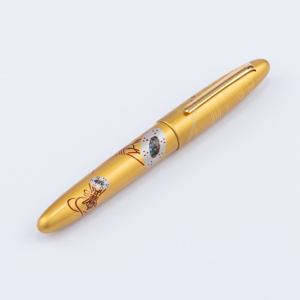 Taccia Kin-ji Maki-e Urushi Gyoku-in Biwa Pluma estilográfica