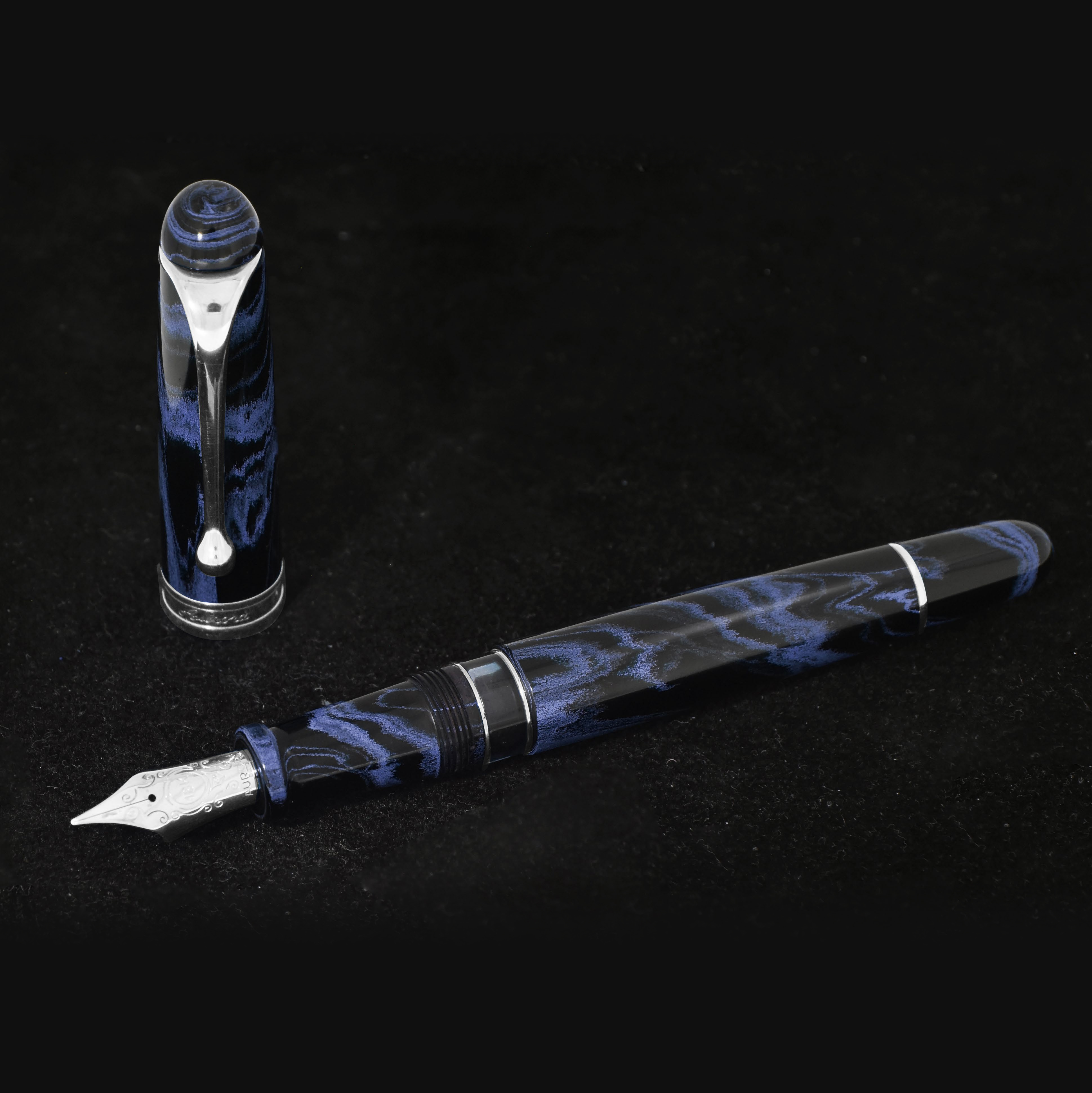 Aurora 88 Ebonite Marbled Blue ST Fountain Pen Aurora 88 Ebonite Marbled Blue ST Fountain Pen