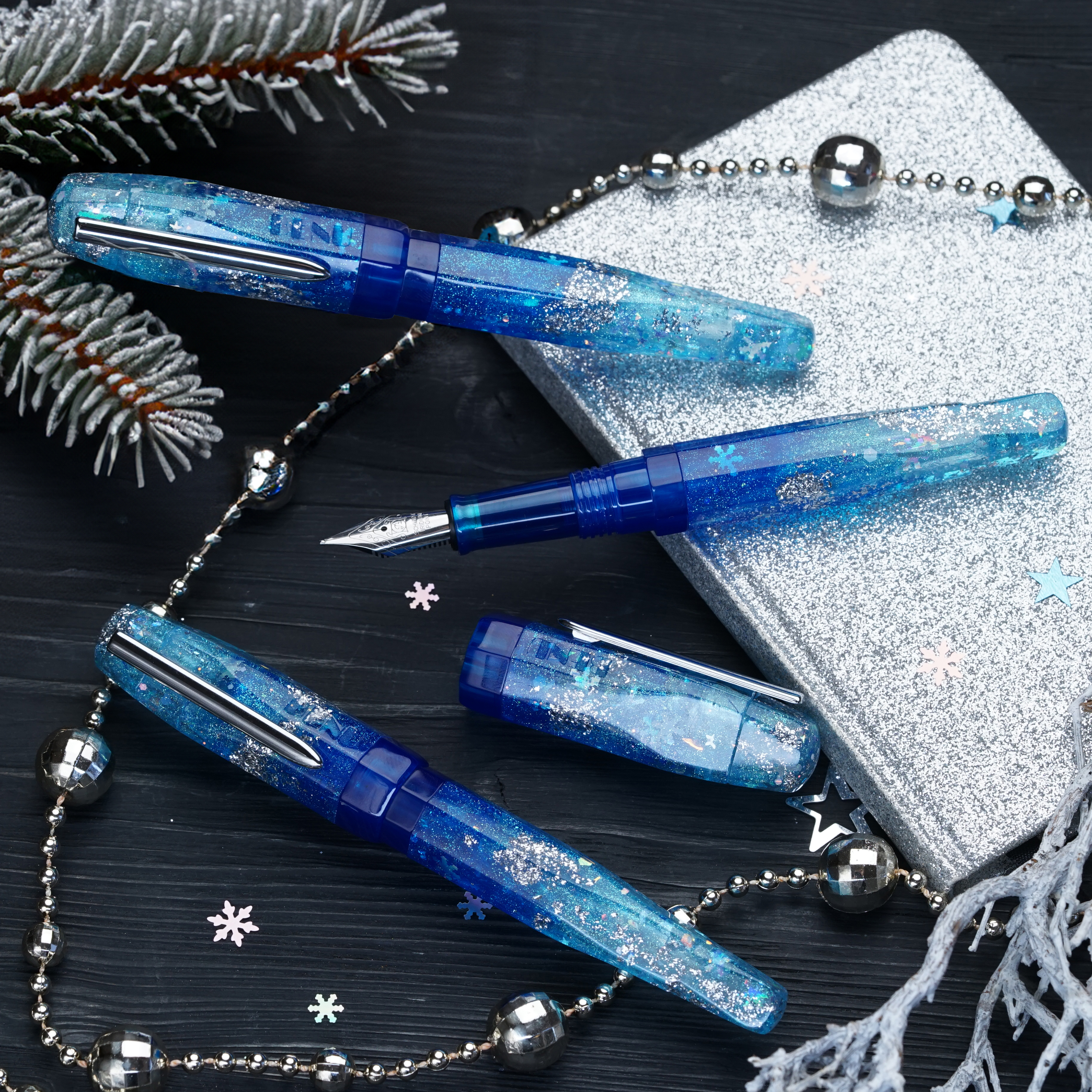 Benu Astrogem Christmas Limited Edition Fountain pen Benu Astrogem Christmas Limited Edition Fountain pen
