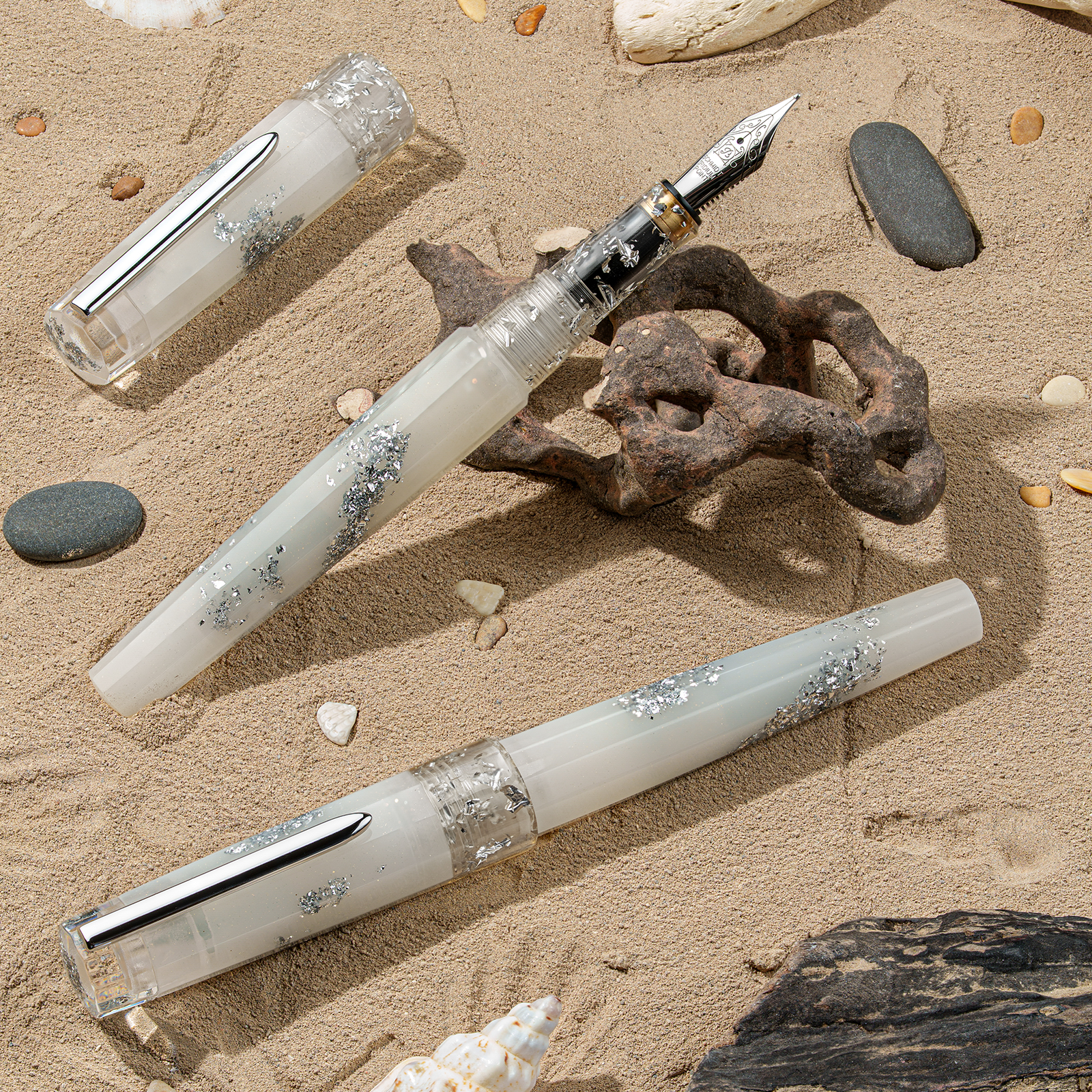 Benu Euphoria White Beach Fountain pen Benu Euphoria White Beach Fountain pen