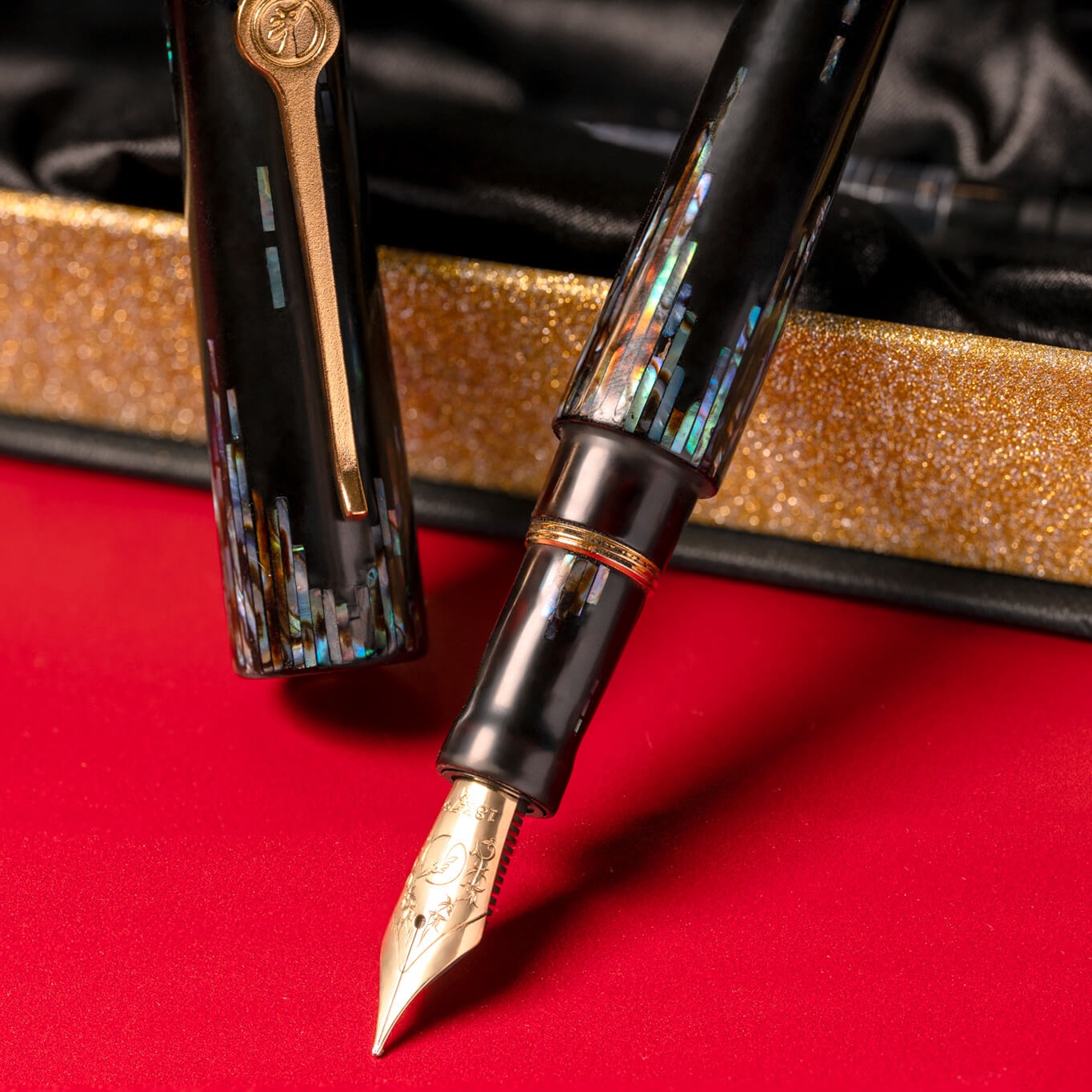 ConCoPens Mother-of-Pearl Lacquer Inlay Aurora 02 Fountain Pen