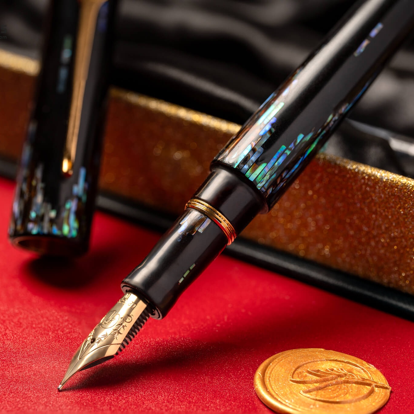 ConCoPens Mother-of-Pearl Lacquer Inlay Aurora 02 Fountain Pen