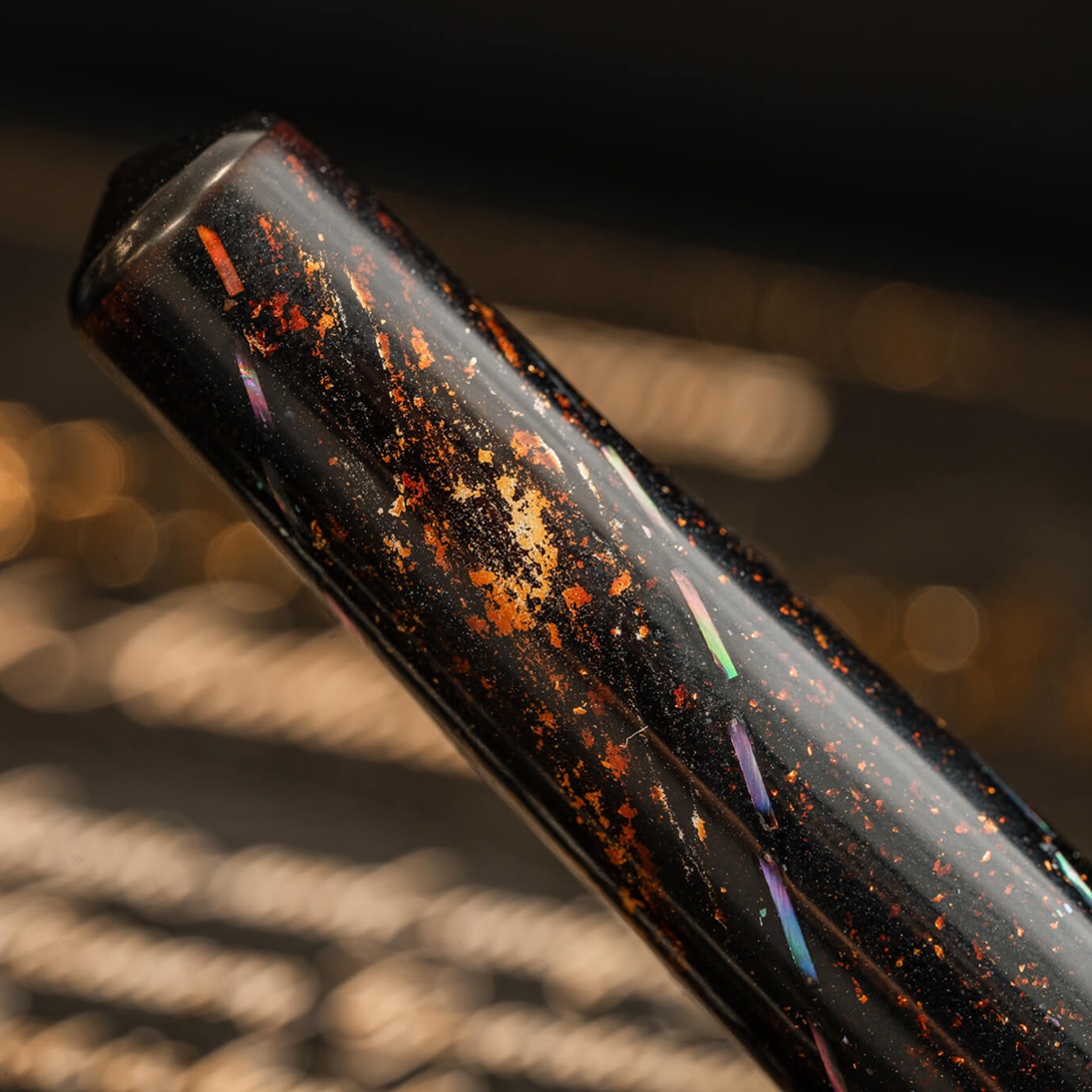 ConCoPens Mother-of-Pearl Lacquer Inlay Aurora Scroll Füllfederhalter