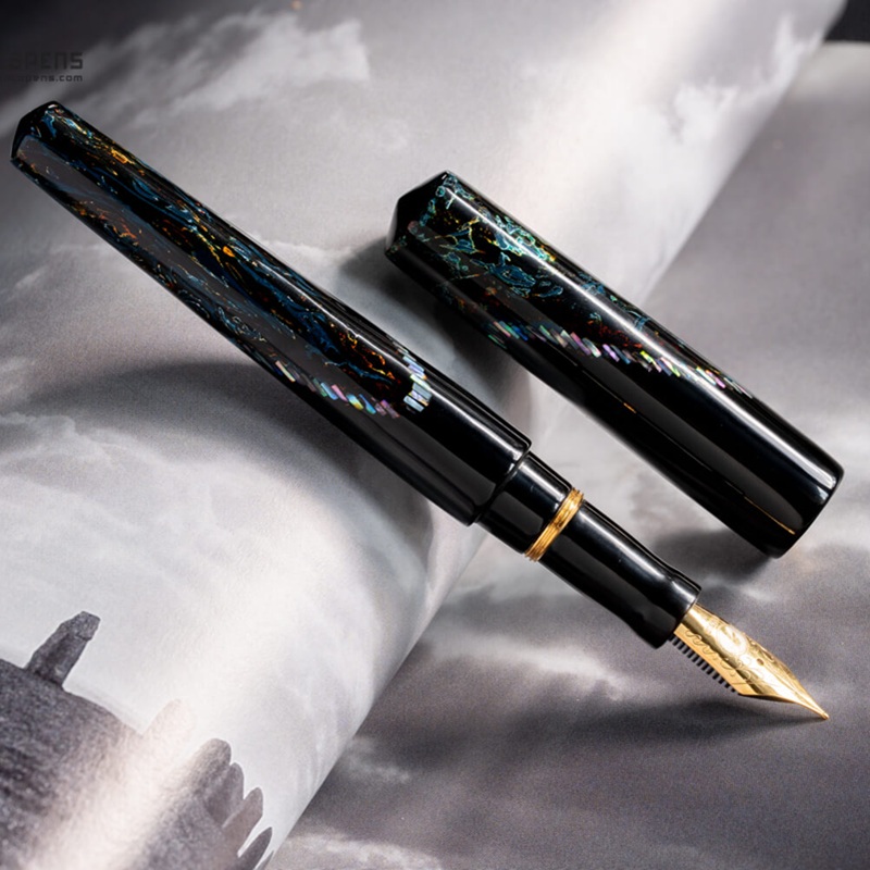 ConCoPens Mother-of-Pearl Lacquer Inlay Ocean Serenade Stylo Plume