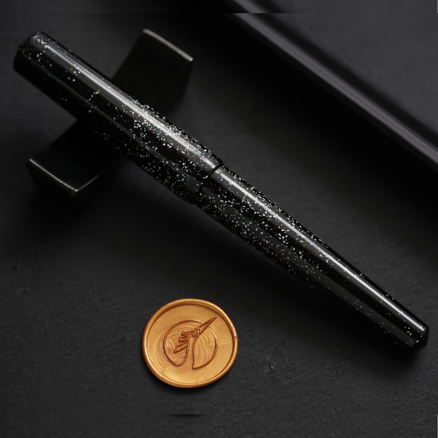 ConCoPens Vietnamese Lacquer Black Sea Füllfederhalter