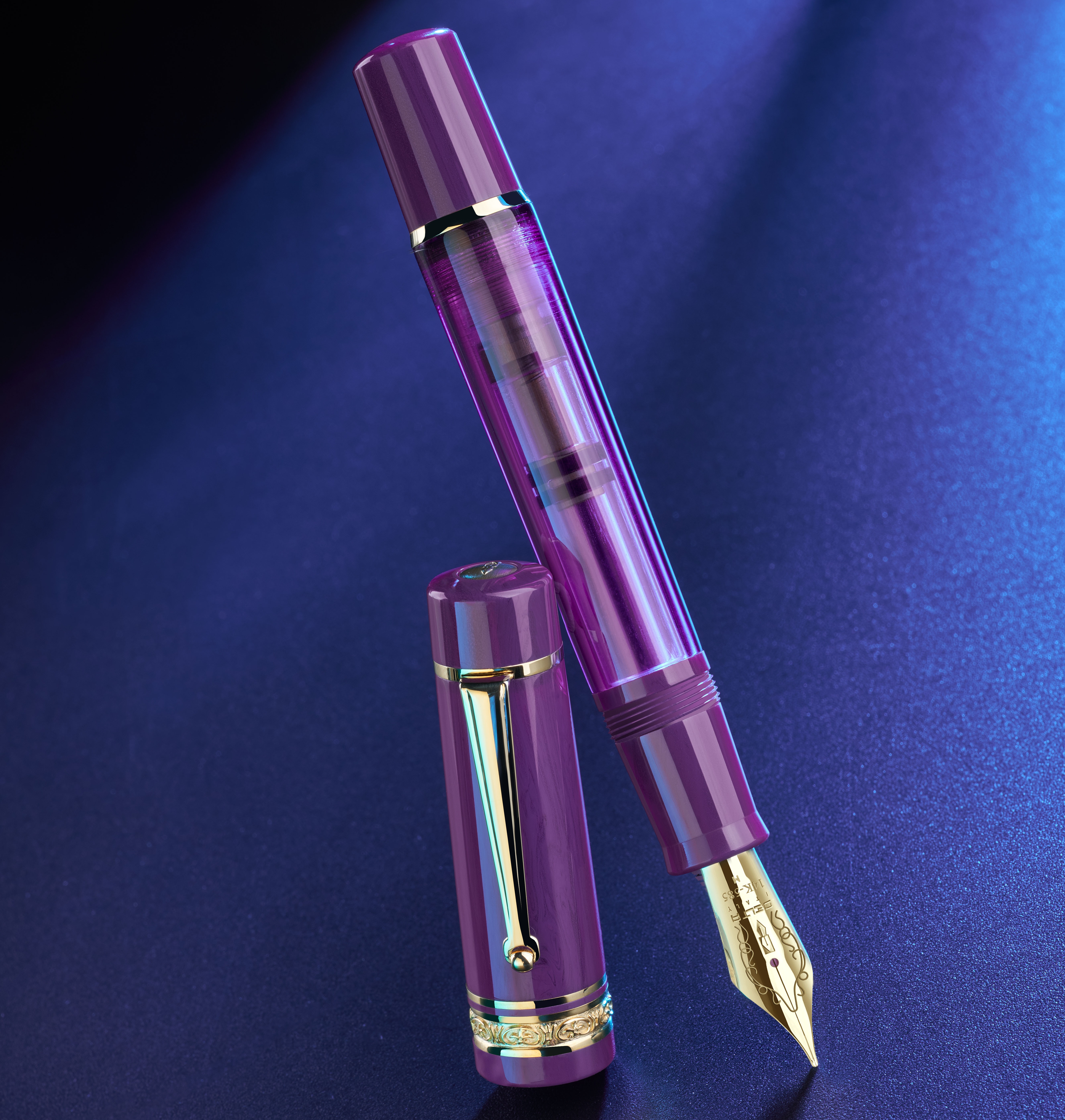 Delta Mid-Size-Plus Majestic Purple GT Fountain pen Delta Mid-Size-Plus Majestic Purple GT Fountain pen