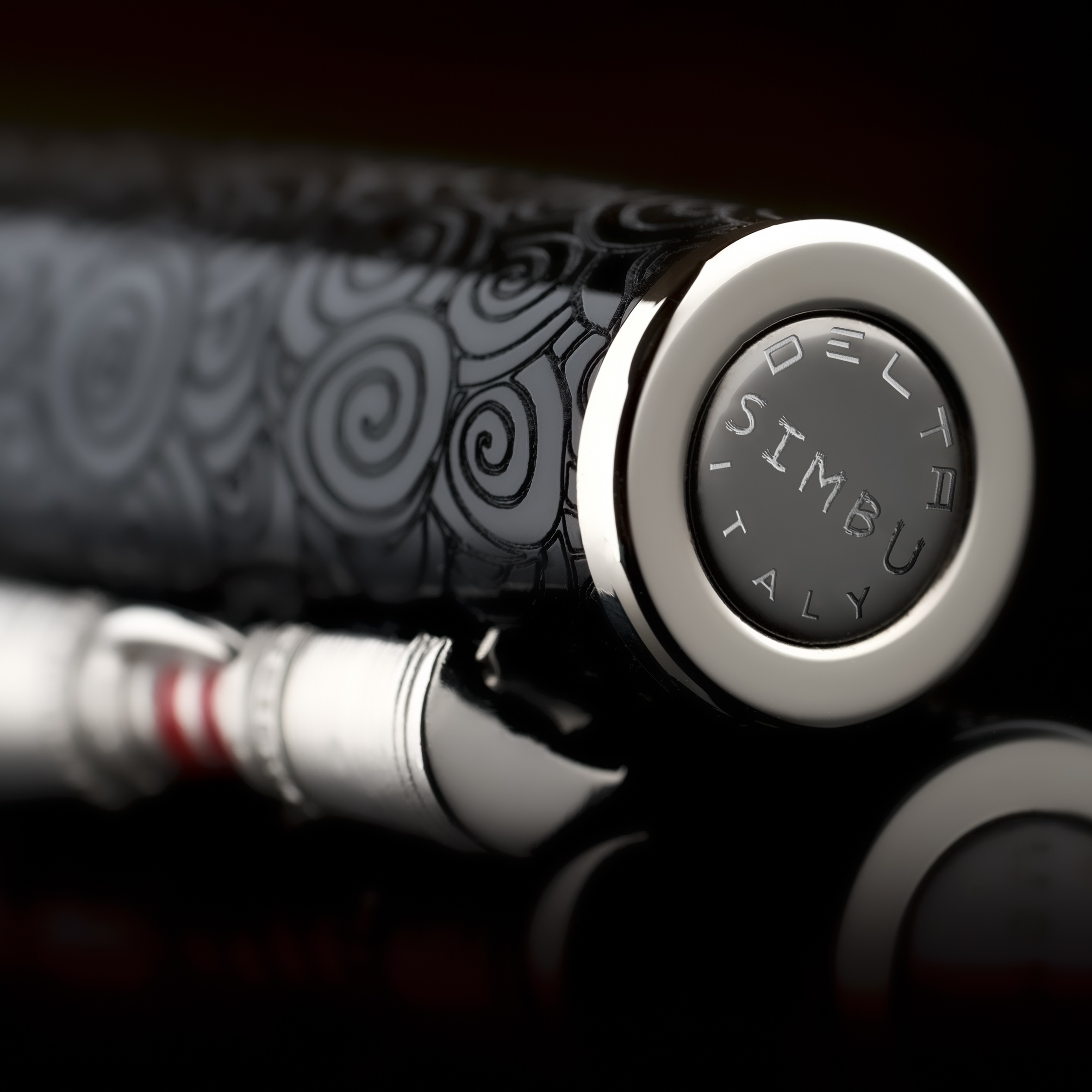 Delta Indigenous Simbu Black Sterling Silver LE ST Fountain pen Delta Indigenous Simbu Black Sterling Silver LE ST Fountain pen