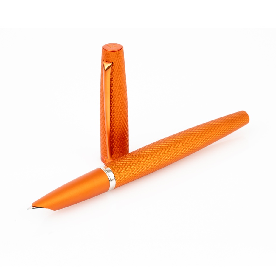 Diplomat Viper Orange Guilloche Fountain pen
