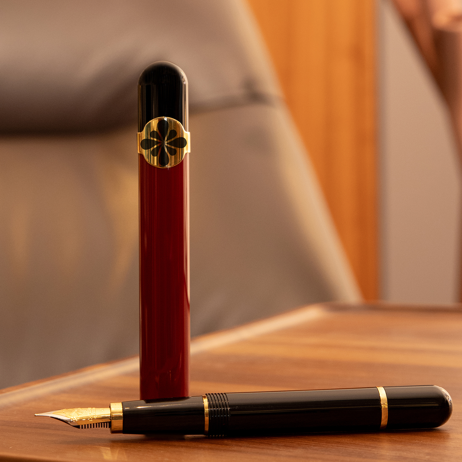 Diplomat XO Burgundy Lacquer Limited Edition Fountain pen Diplomat XO Burgundy Lacquer Limited Edition Fountain pen