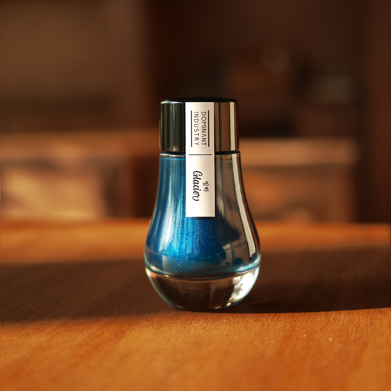 Dominant Industry Pearl No.008 Glacier 25ml Bouteille d'encre