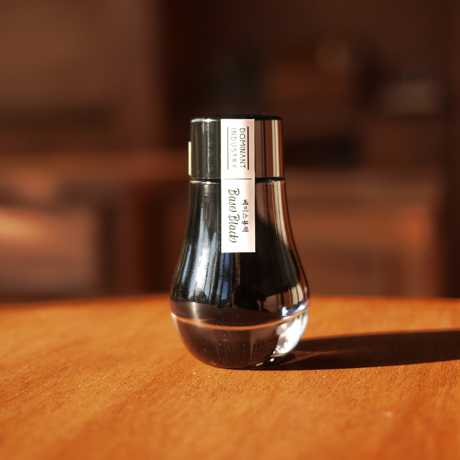 Dominant Industry Standard No.100 Base Black 25ml Ink Bottle Dominant Industry Standard No.100 Base Black 25ml Ink Bottle