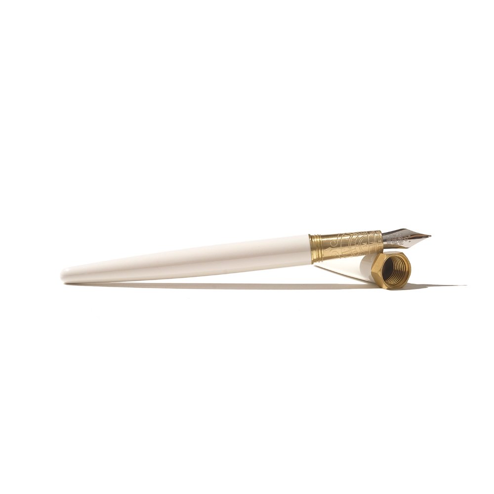 Ferris Wheel Press Brush Crème Glacée White Fountain pen Ferris Wheel Press Brush Crème Glacée White Fountain pen