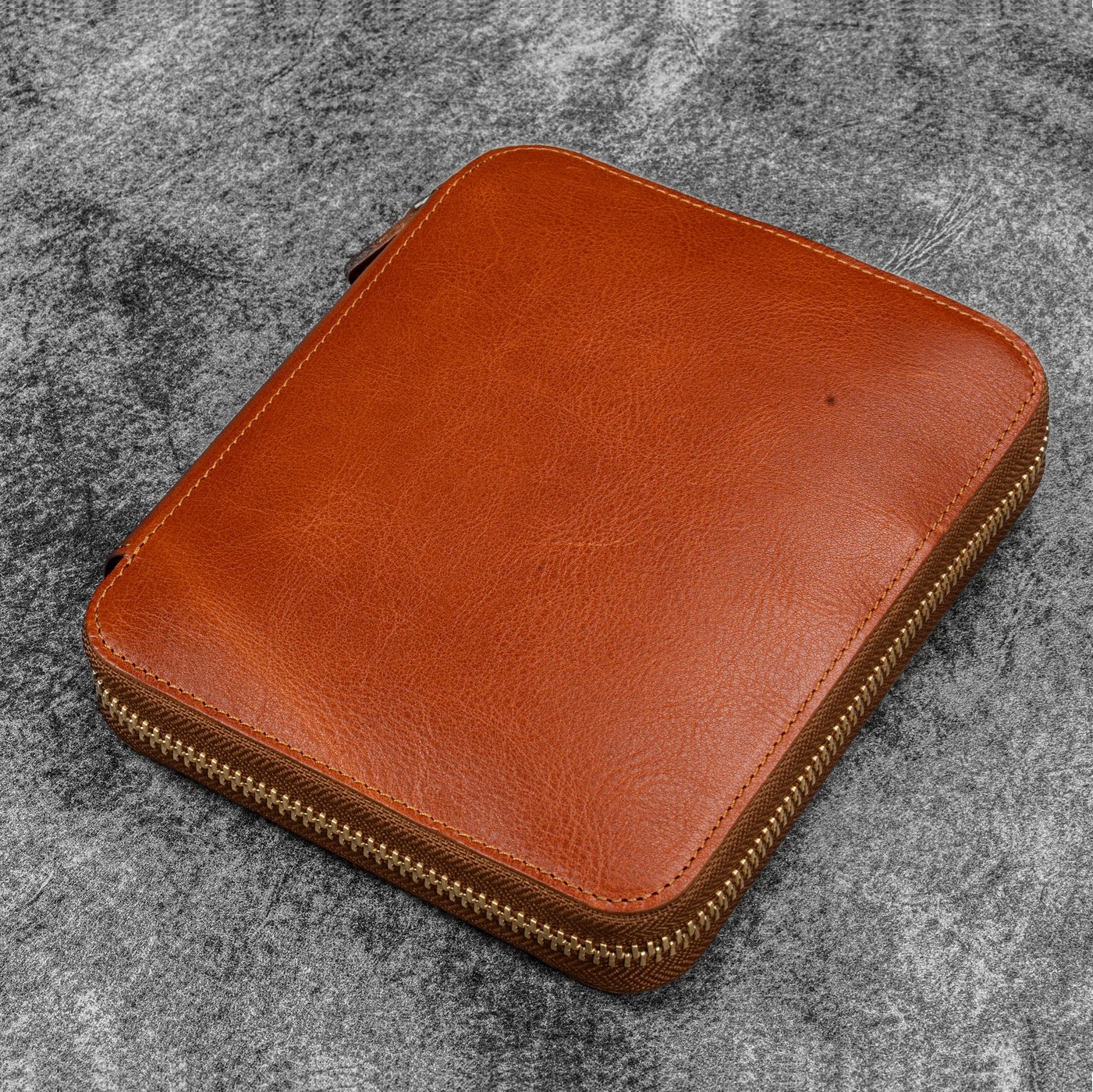 Galen Leather Legacy Zippered 6 Slots Deep Cognac Penetui