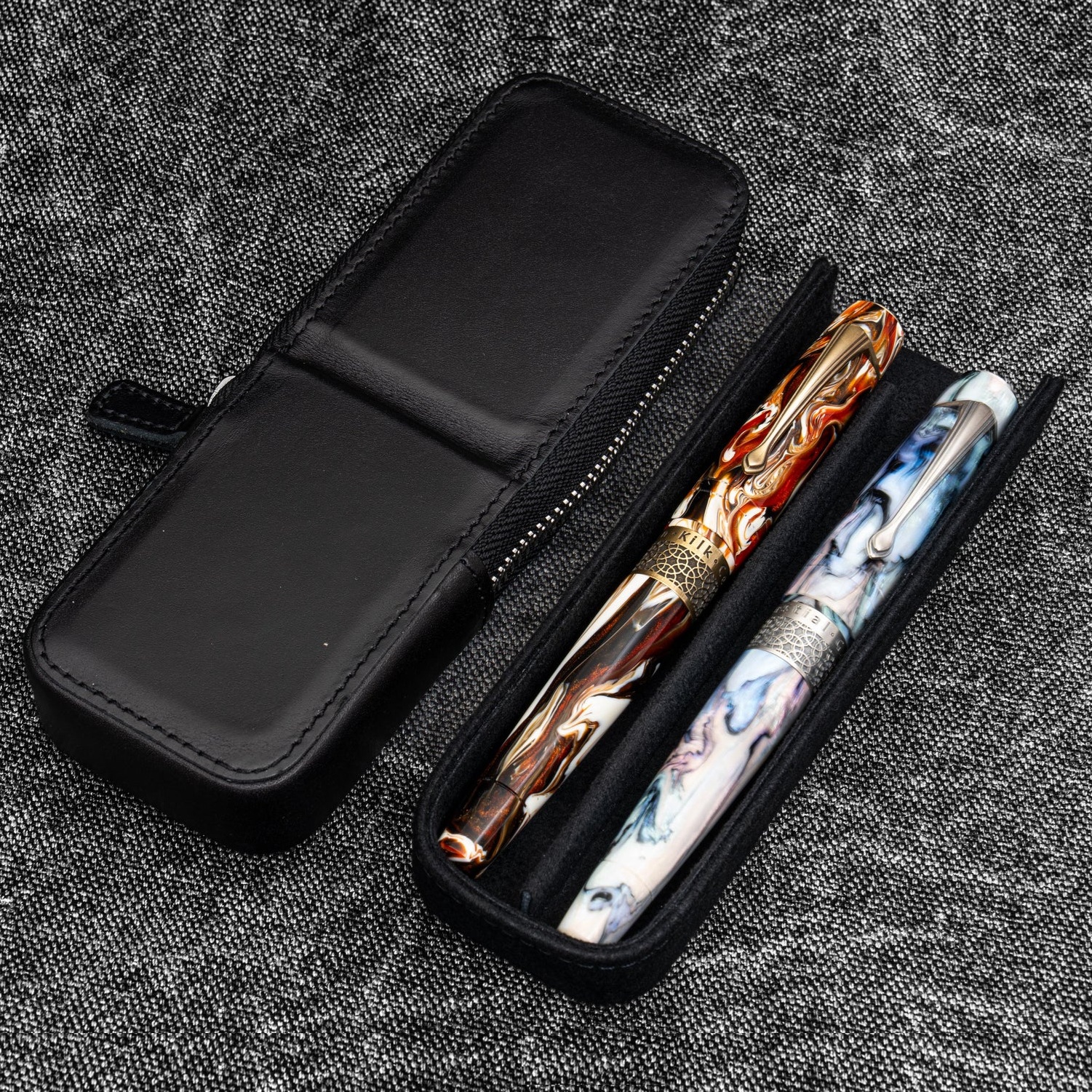Galen Leather Magnum Opus Zippered 2 Slots Black Hard Pennenmap