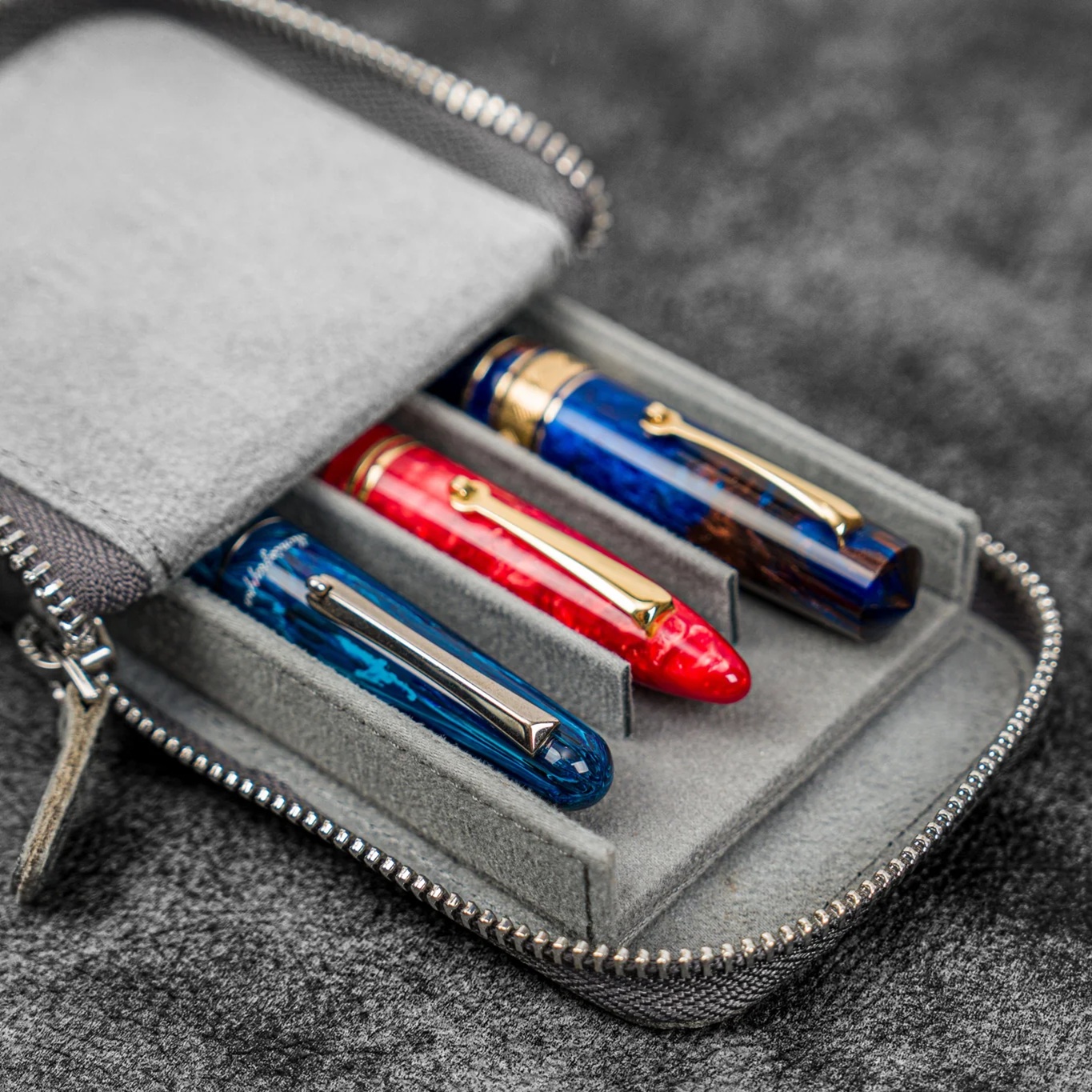 Galen Leather Magnum Opus Zippered 3 Slots Crazy Horse Smoky Hard Pen Case