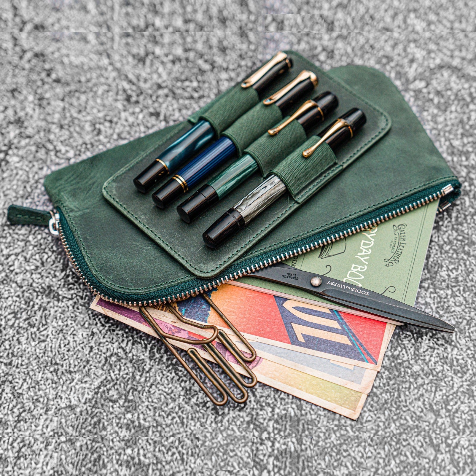 Galen Leather Slip-N-Zip 4 Slots Zippered Crazy Horse Fores Green Penetui