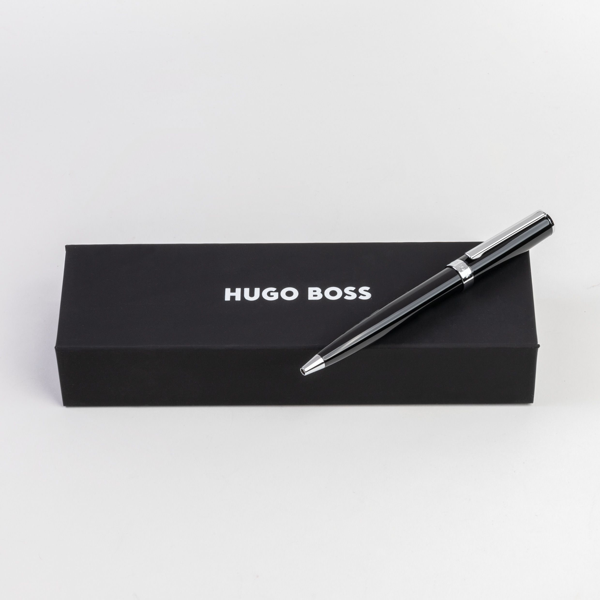 Hugo Boss Gear Icon Black Ballpoint Hugo Boss Gear Icon Black Ballpoint