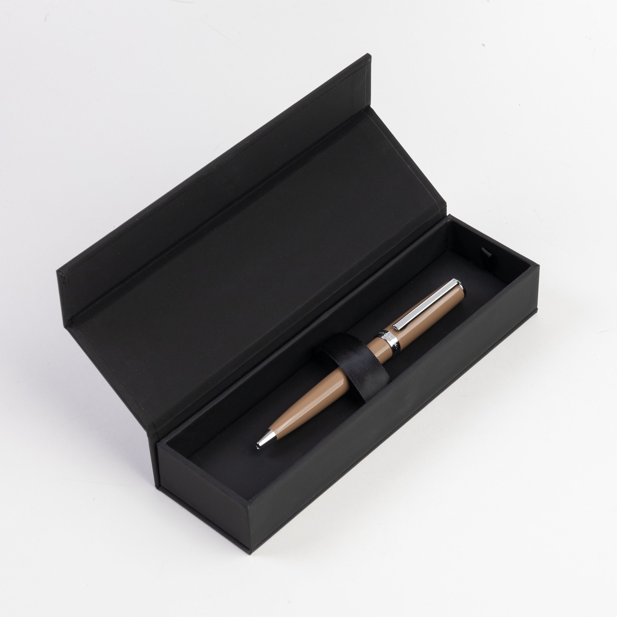 Hugo Boss Gear Icon Camel Bolígrafo