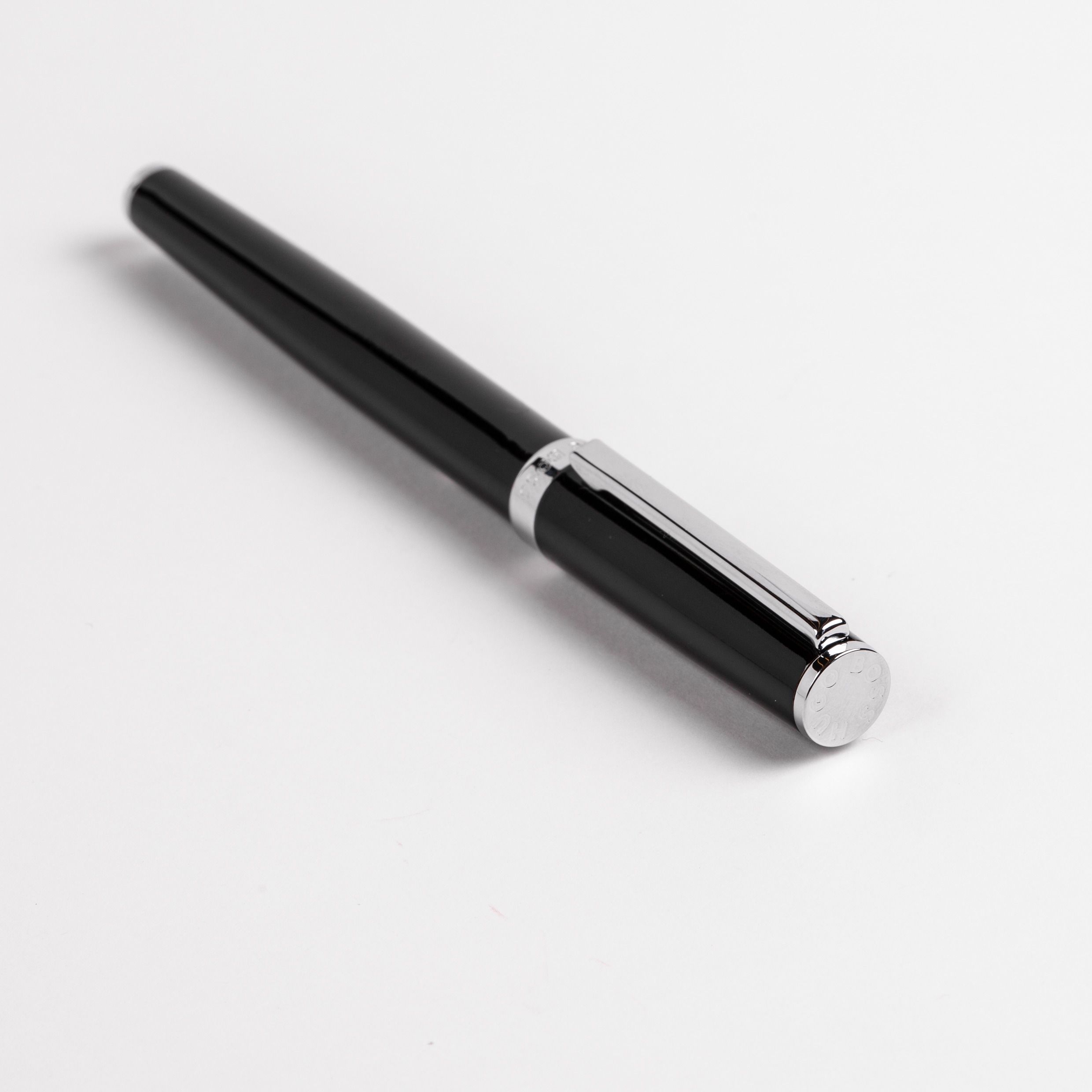 Hugo Boss Gear Icon Black Rollerball Hugo Boss Gear Icon Black Rollerball