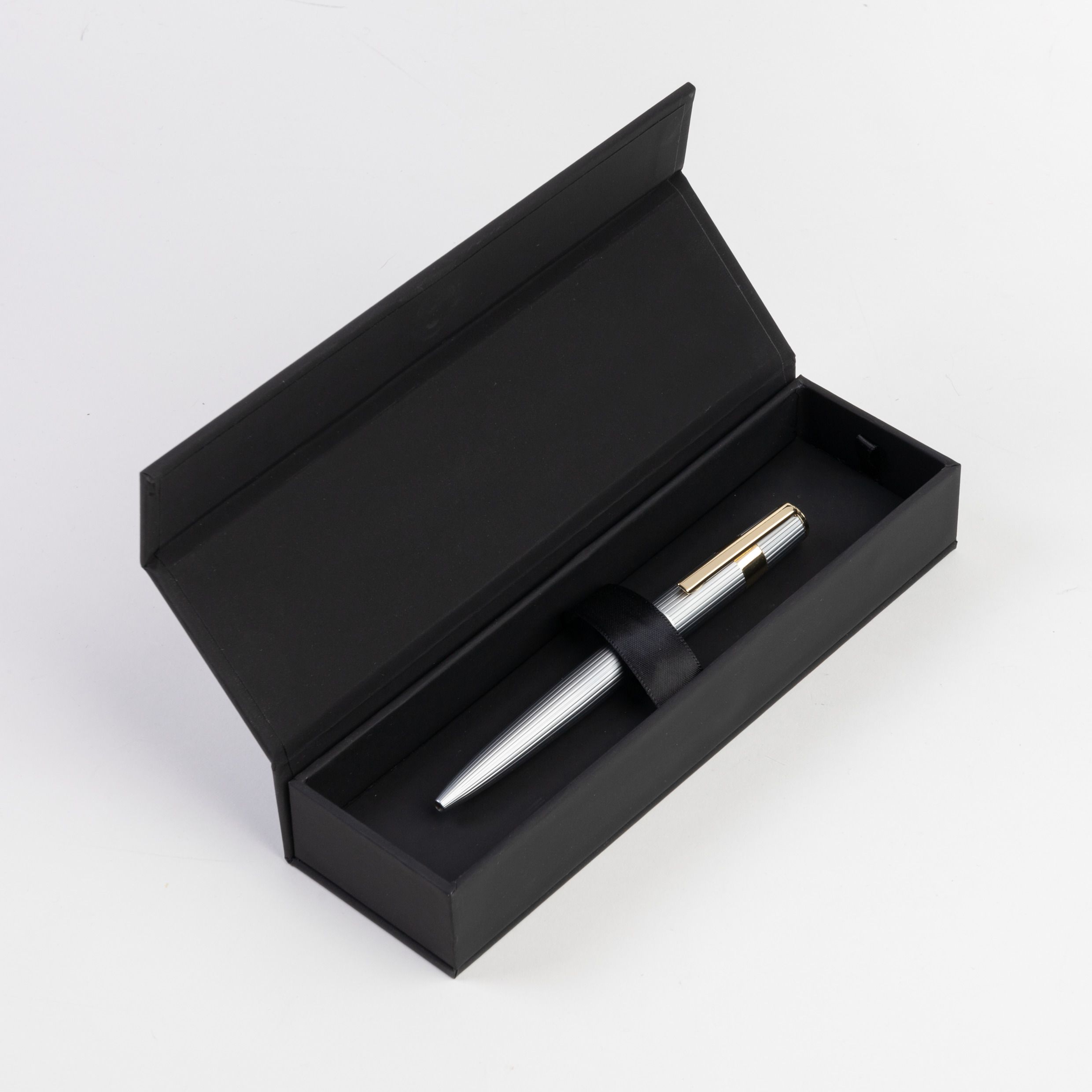 Hugo Boss Gear Pinstripe Silver GT Stylo Bille