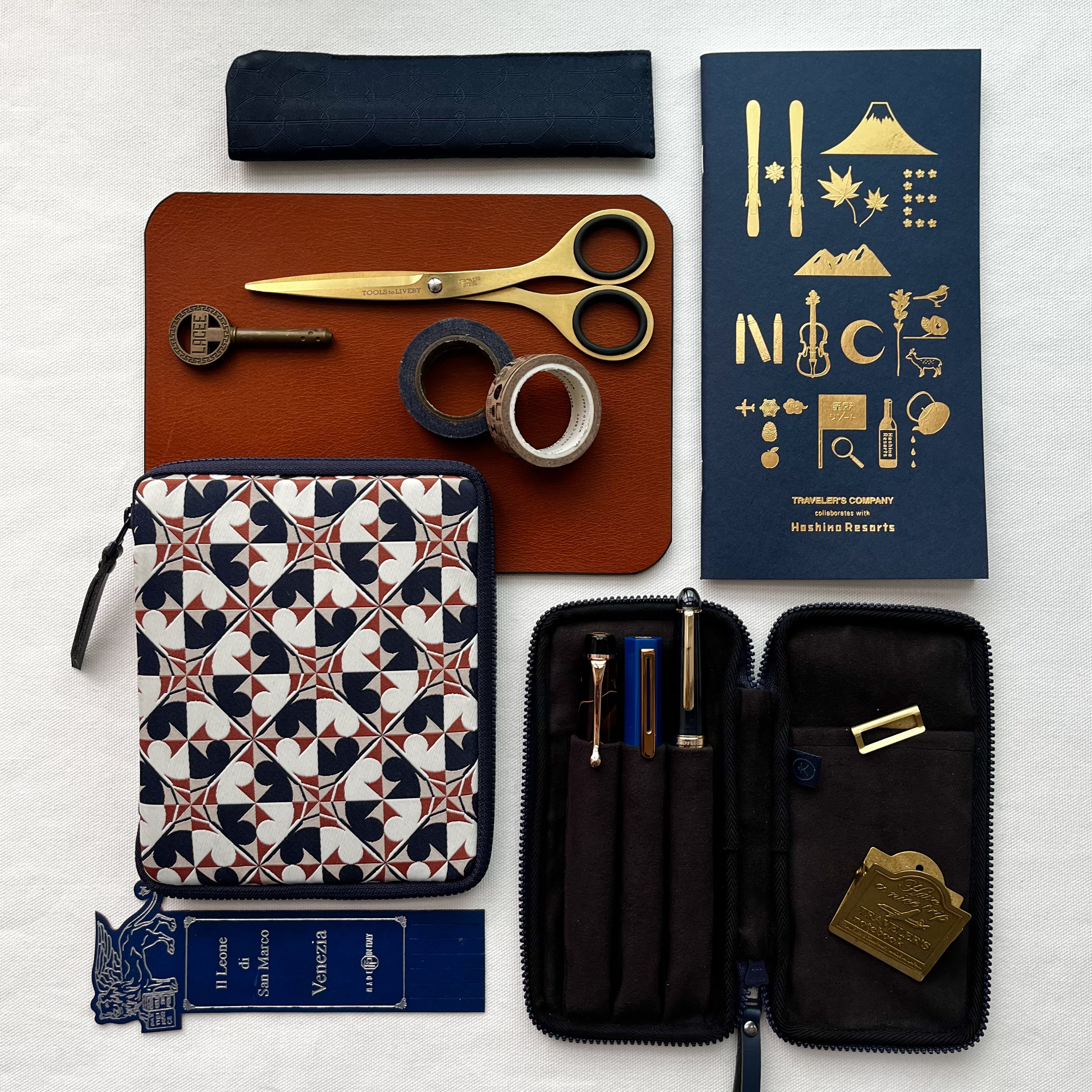 Kyoku Haku Archeology White Zippered Penetui (3-delig)