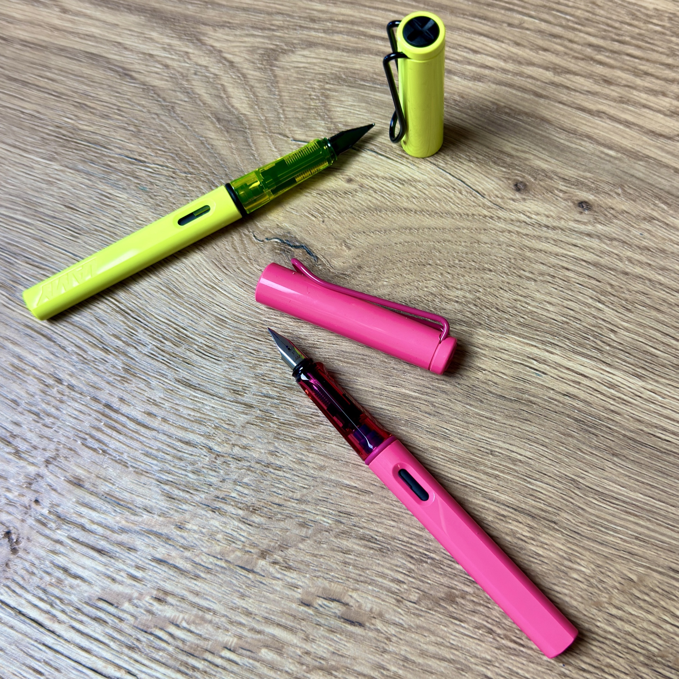 Lamy Safari NeonYellow 2026 Special Edition Stylo Plume