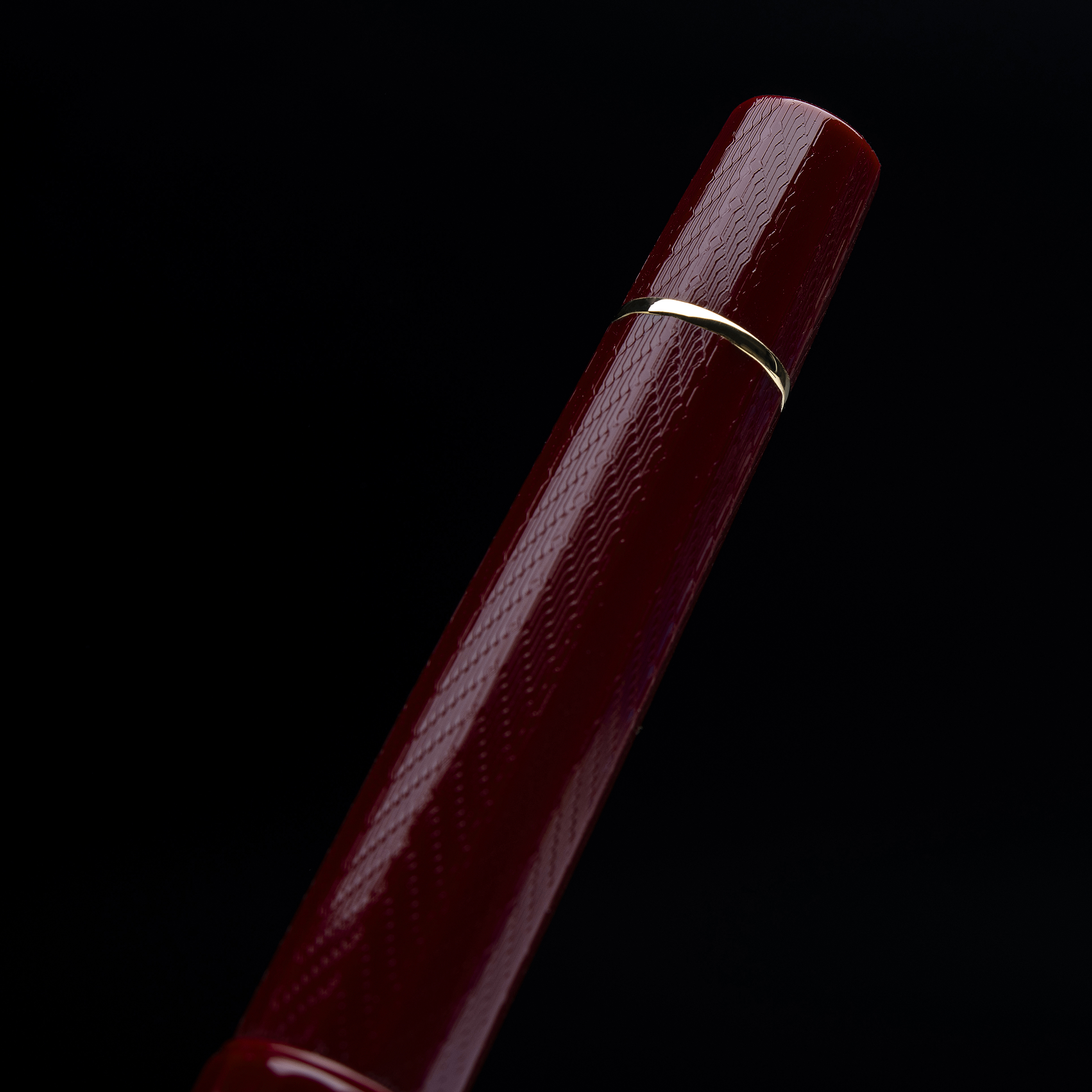 Leonardo Dodici Guillochè Burgundy ST Fountain pen - #8 Fine Leonardo Dodici Guillochè Burgundy ST Fountain pen - #8 Fine