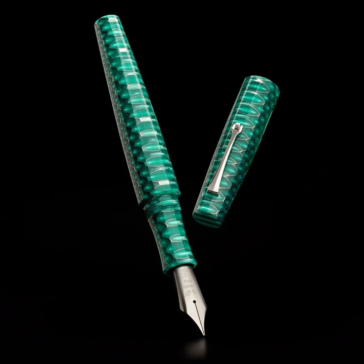 Leonardo Essenza Honeycomb Green ST Fountain pen