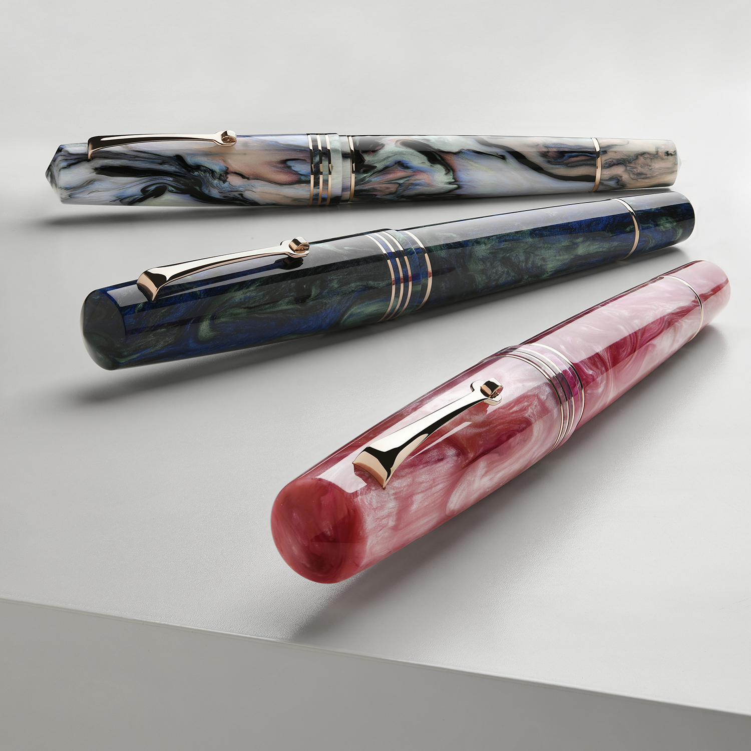 Leonardo Momento Zero Grande 2.0 The Power of Flower Fiordaliso Blue RGT Fountain pen Leonardo Momento Zero Grande 2.0 The Power of Flower Fiordaliso Blue RGT Fountain pen