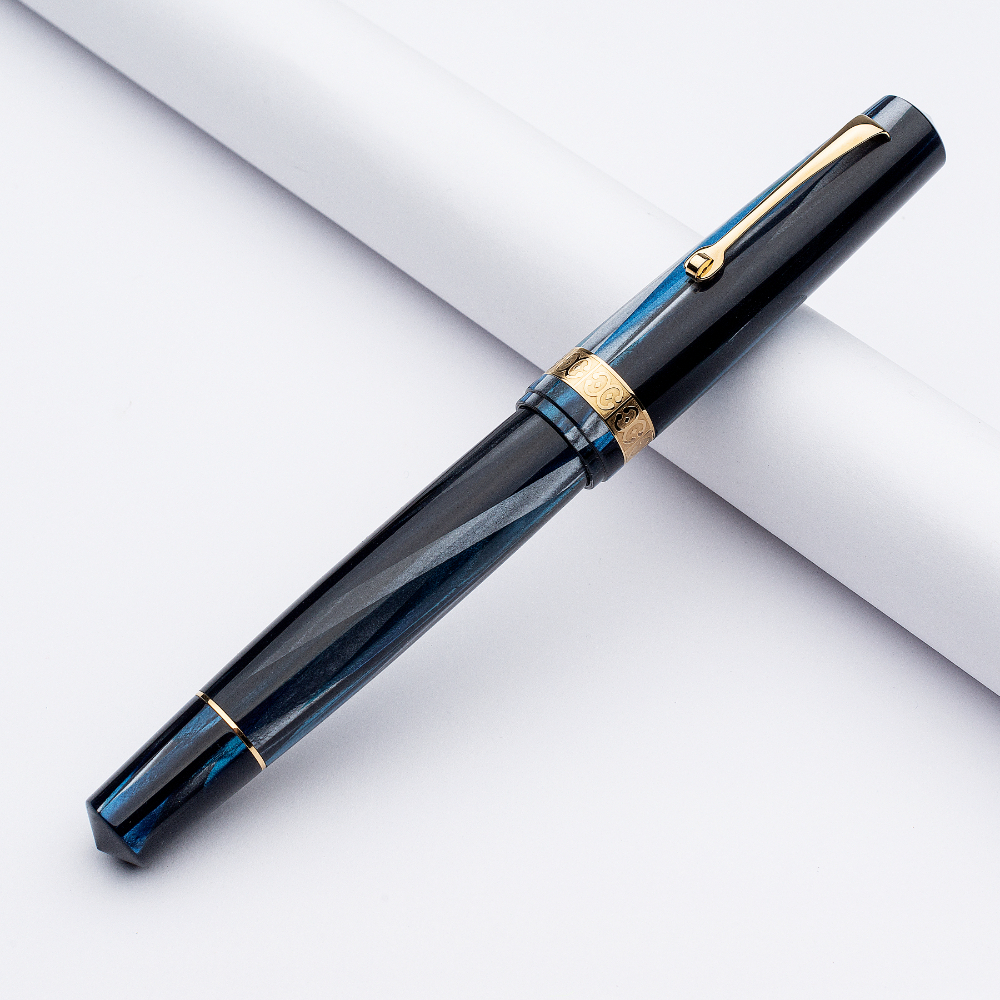 Leonardo Momento Magico Blue Abyss GT Fountain pen