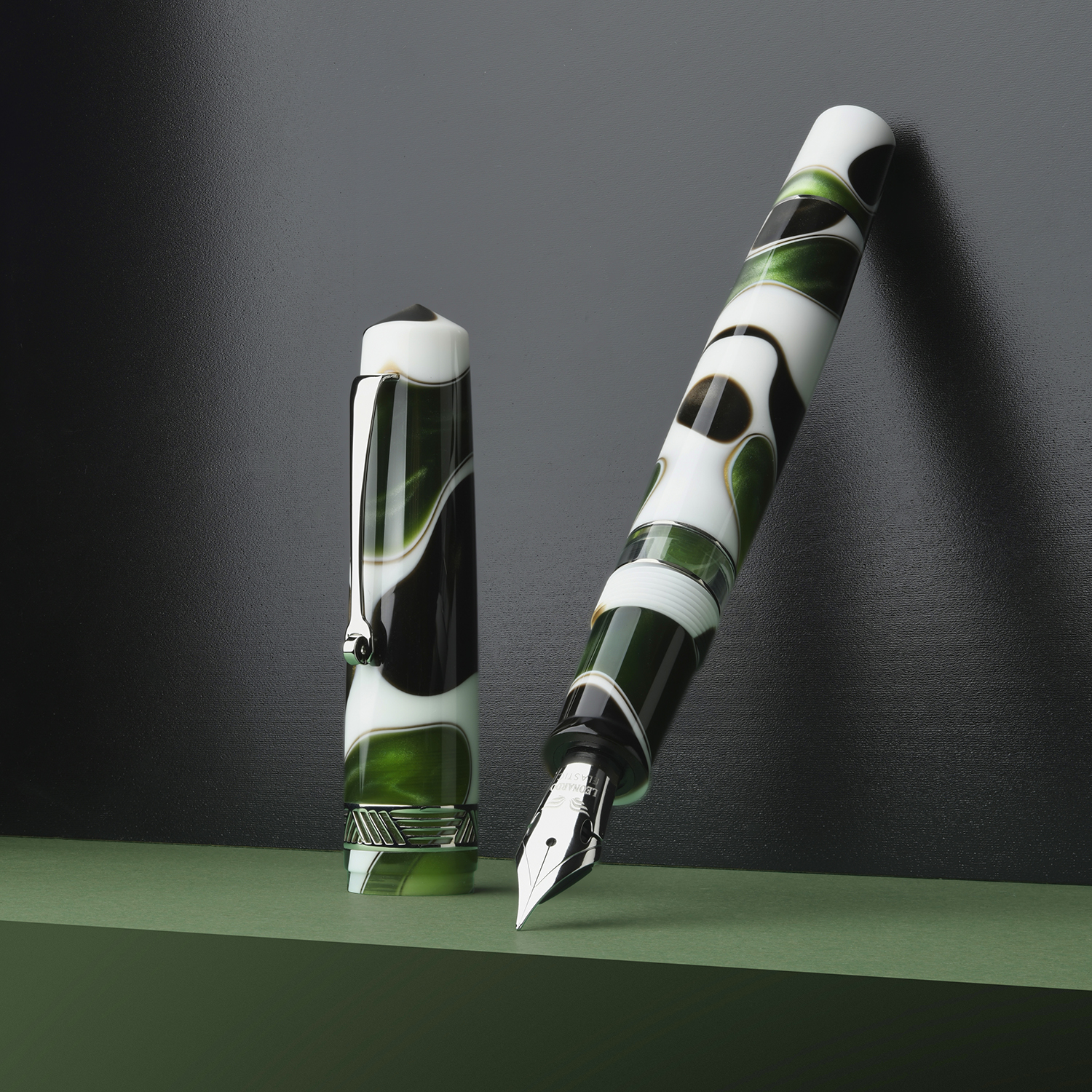 Leonardo Momento Magico Foglia ST Fountain pen