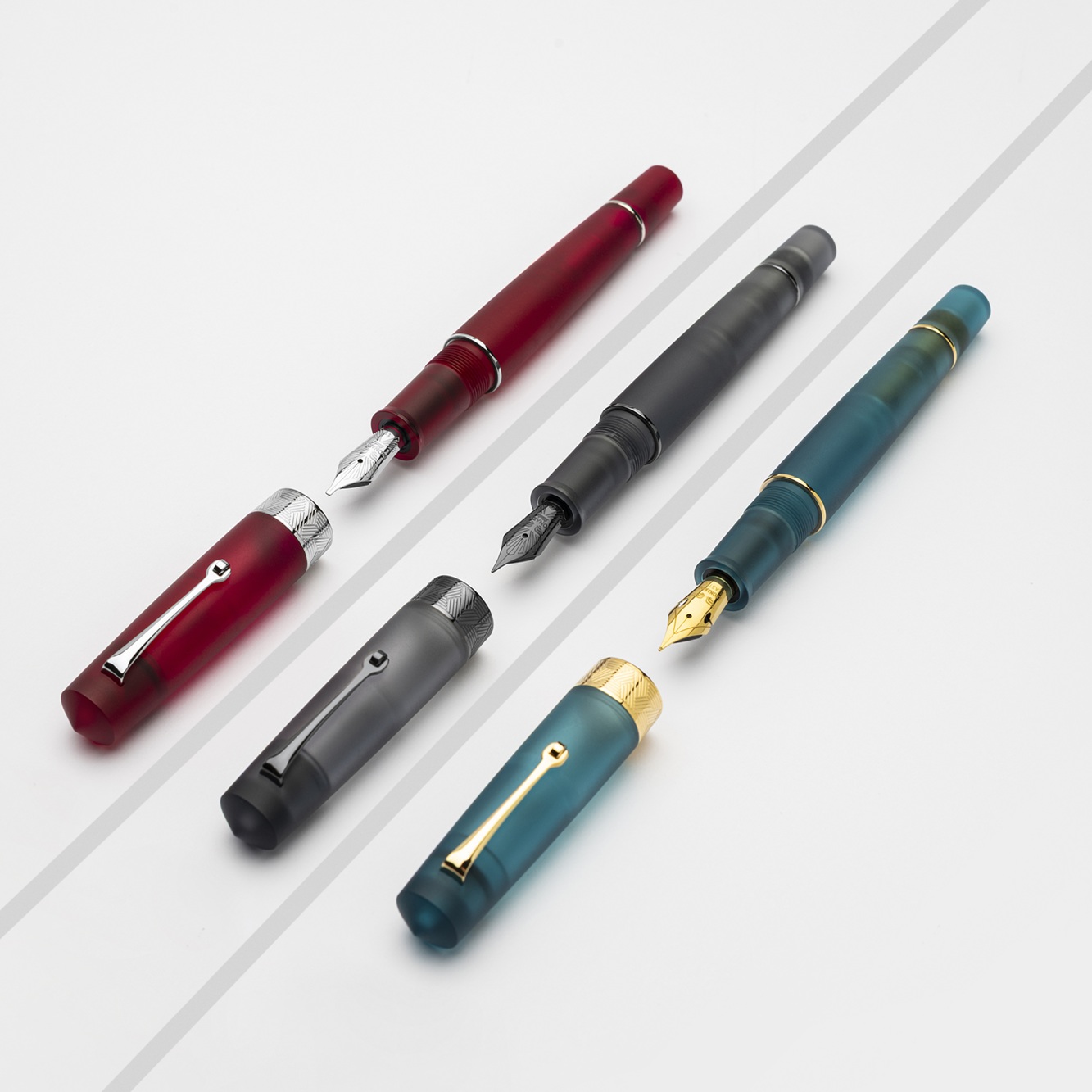 Leonardo Momento Zero Grande Pura Frosted Grey GT Fountain pen