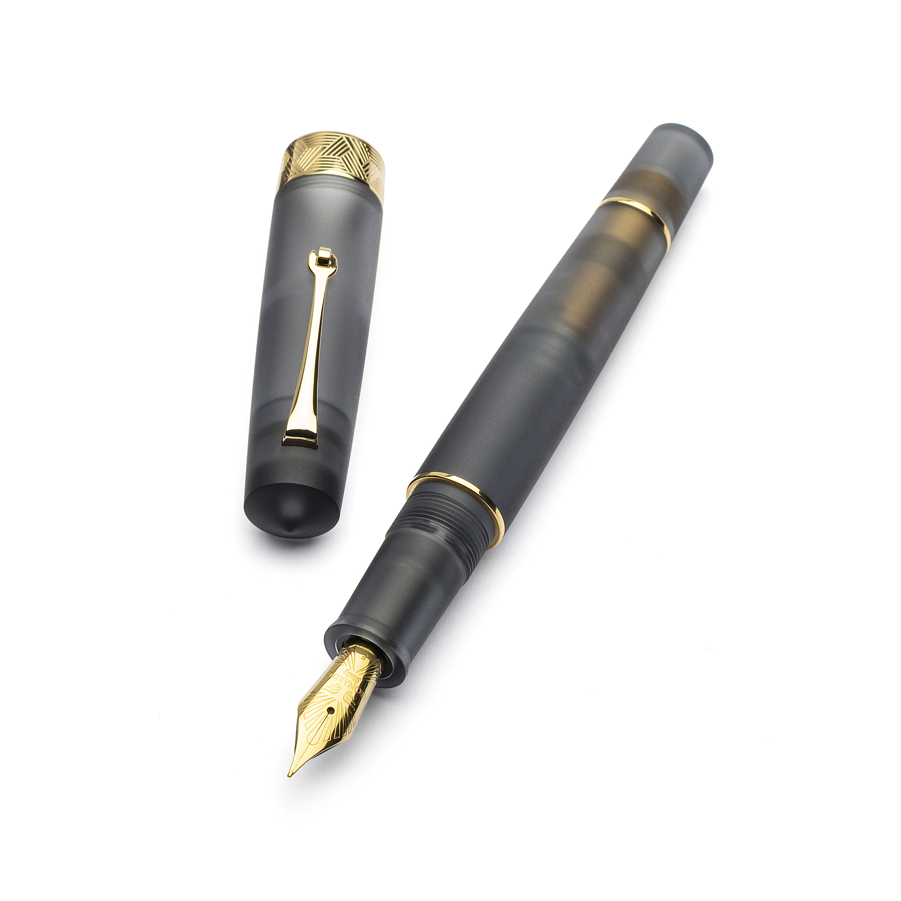 Leonardo Momento Zero Grande Pura Frosted Grey GT Fountain pen