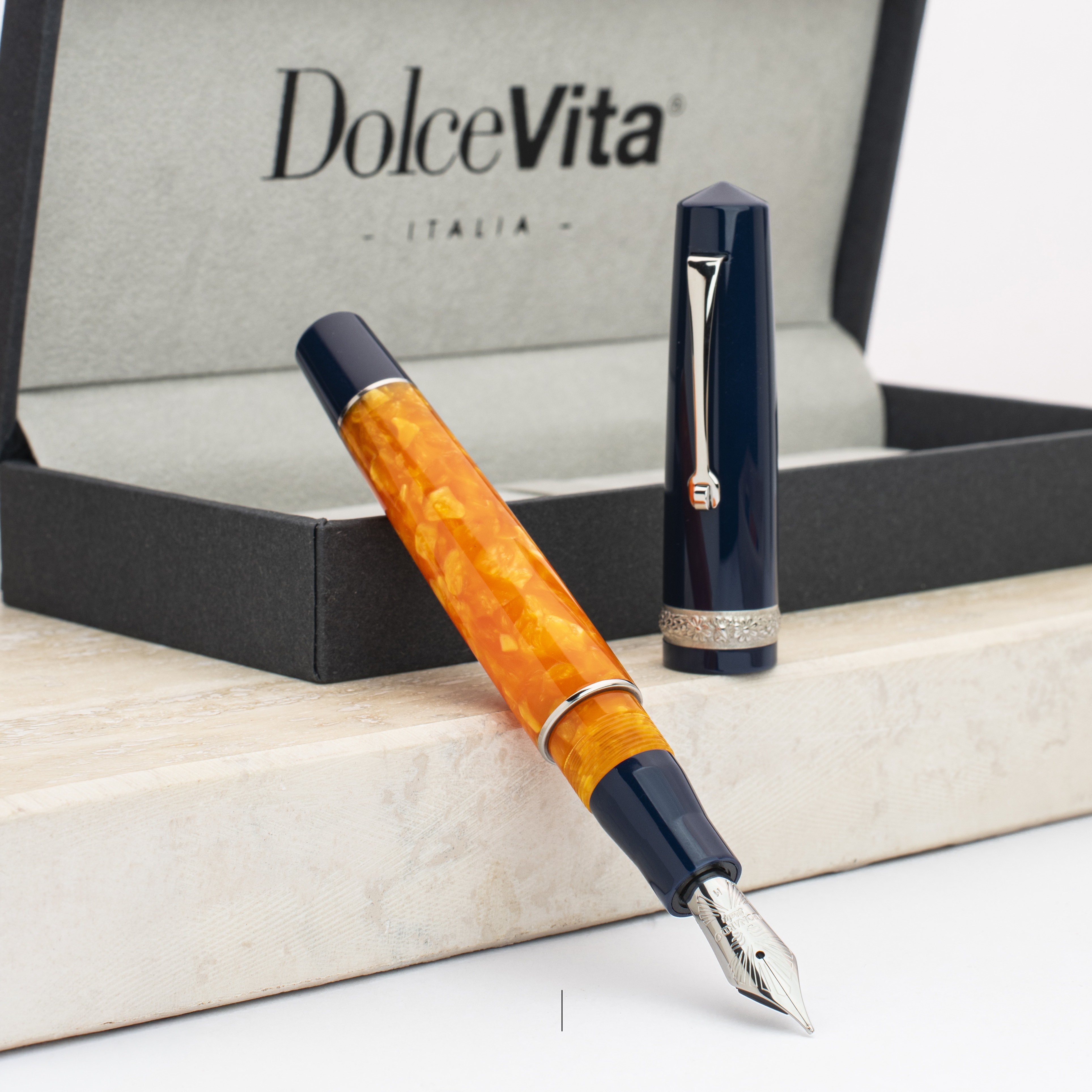 Leonardo Momento Zero Dolcevita Siren ST Fountain pen