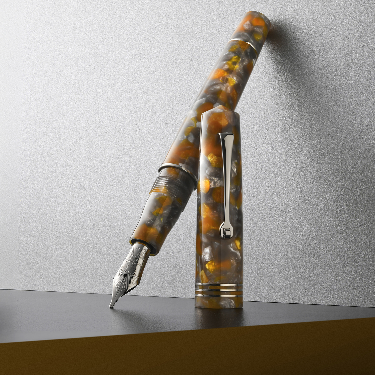 Leonardo Momento Zero Lava e Cenere ST Fountain pen