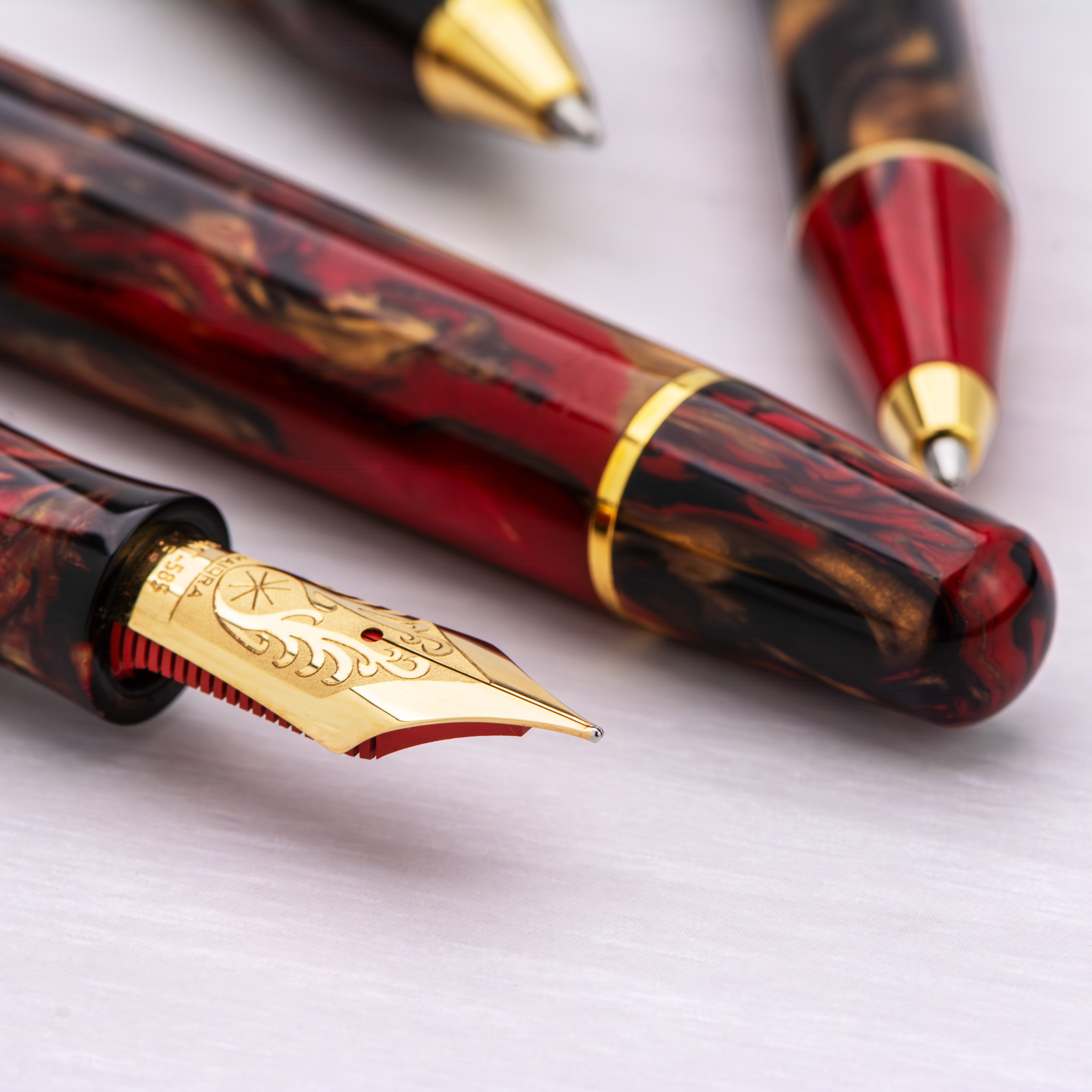 Maiora Ultra Ogiva Golden Rule Piston Fountain pen