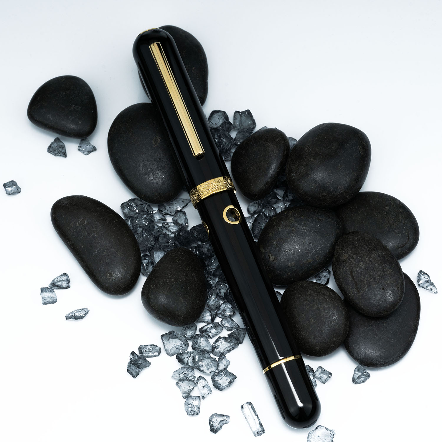 Nahvalur Nautilus Cephalopod Black GT Fountain Pen Nahvalur Nautilus Cephalopod Black GT Fountain Pen