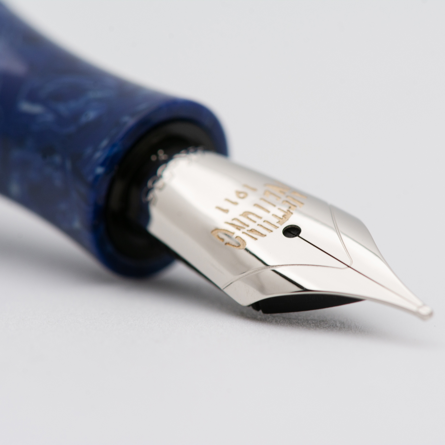 Nettuno 1911 Superba Sapphire Celluloid LE ST Vulpen
